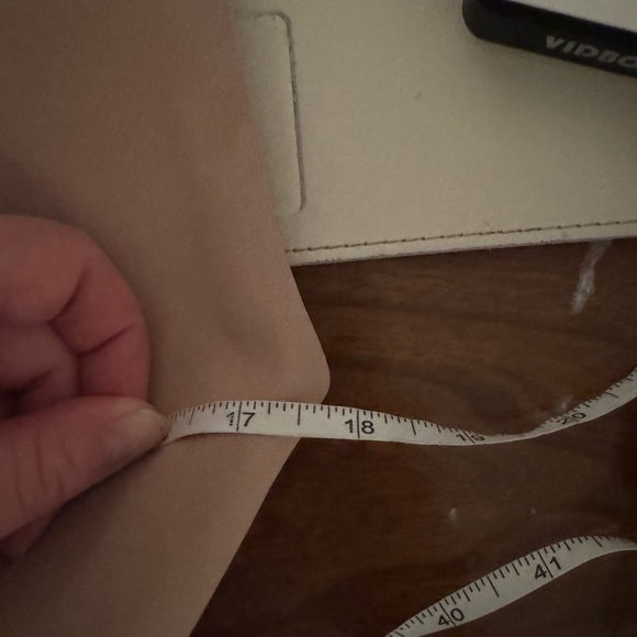 Black Halo Brittan Wide Leg Jumpsuit in Desert Sand 8 - Picture 6 of 6